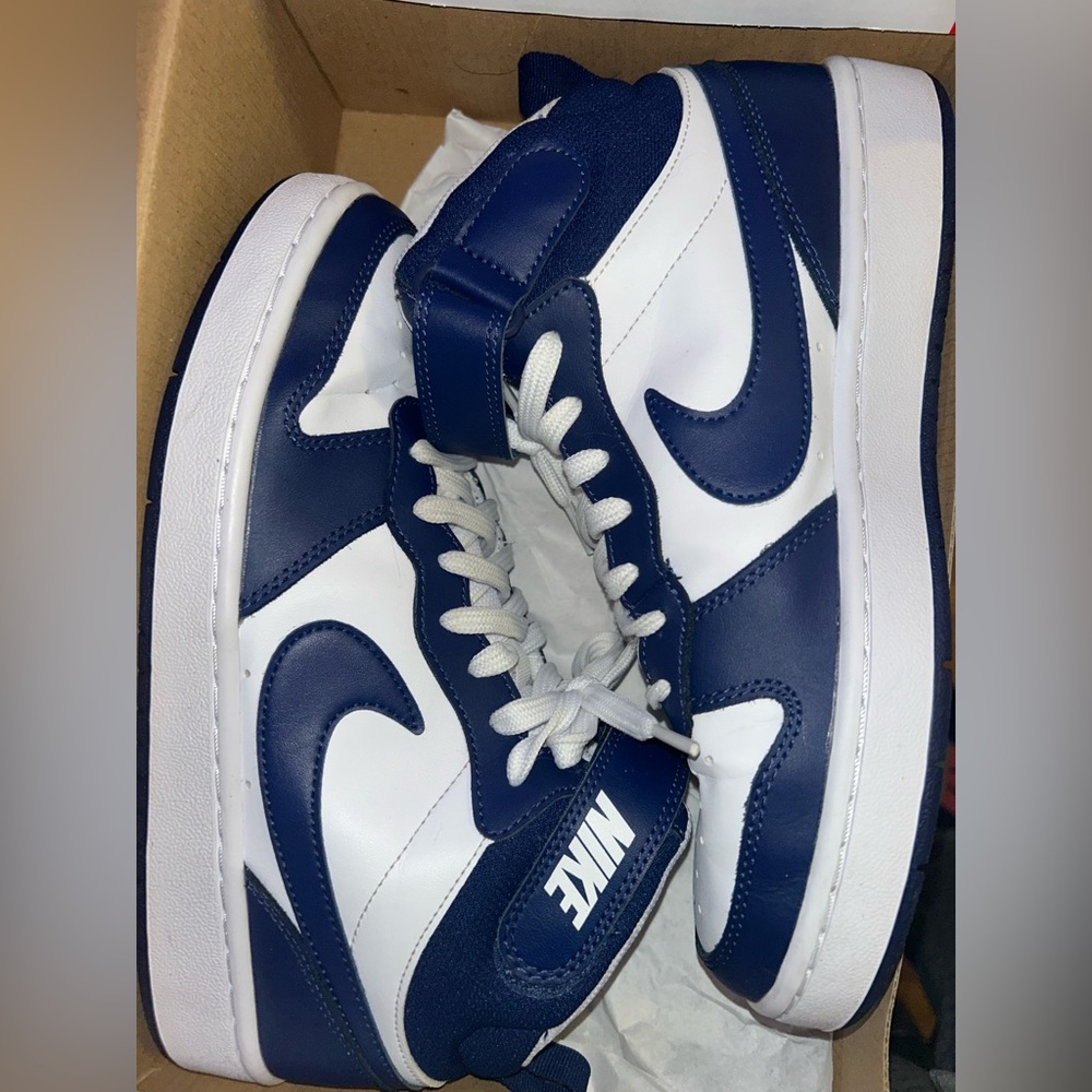 NIKE Court Borough Mid 2 (GS)